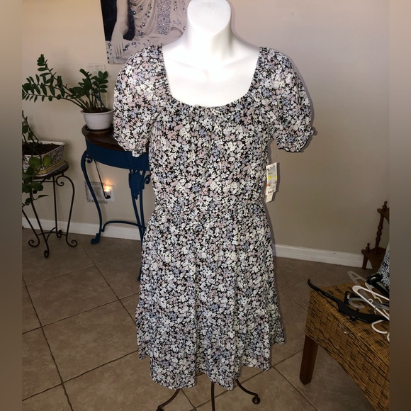 Wall Flower Dress